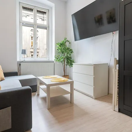 Mariacka Prime By Bookinghost *