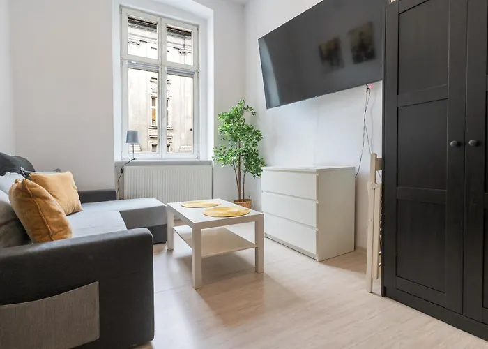 Mariacka Prime By Bookinghost *